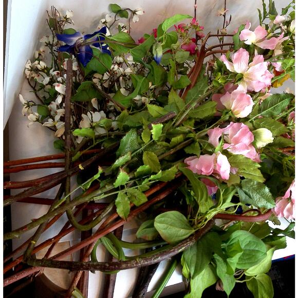 Vintage High End Quality Artificial Flowers Assorted Set of 28 - Picture 1 of 10